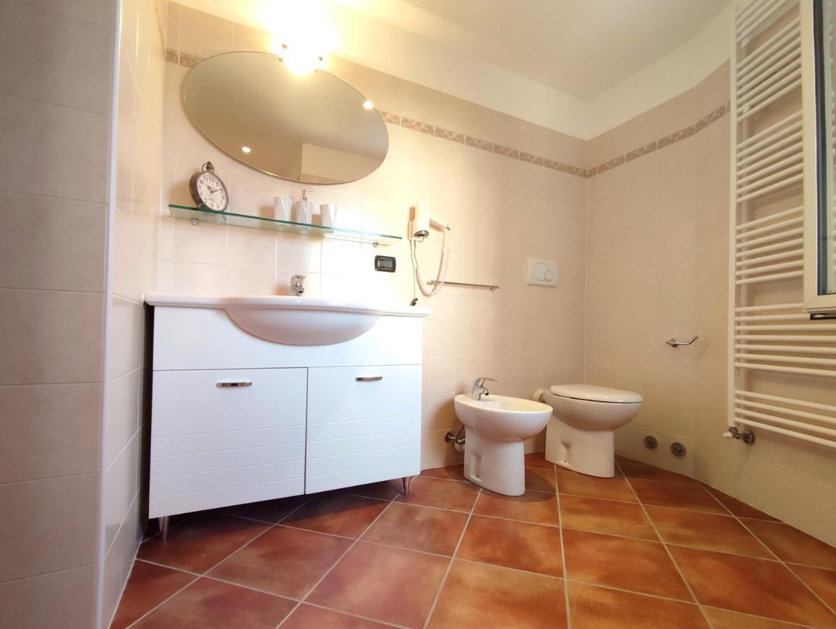 B&B Villa Regina Brunate Extérieur photo