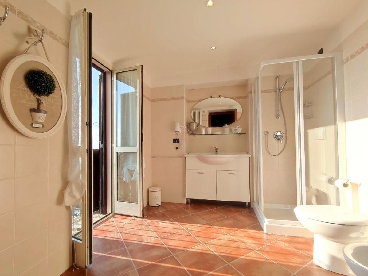 B&B Villa Regina Brunate Extérieur photo